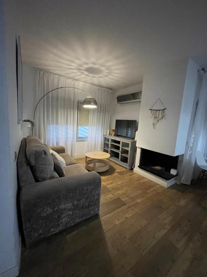 Mediterranean House - Habitaciones Privadas En Casa Compartida Mairena del Aljarafe Dış mekan fotoğraf
