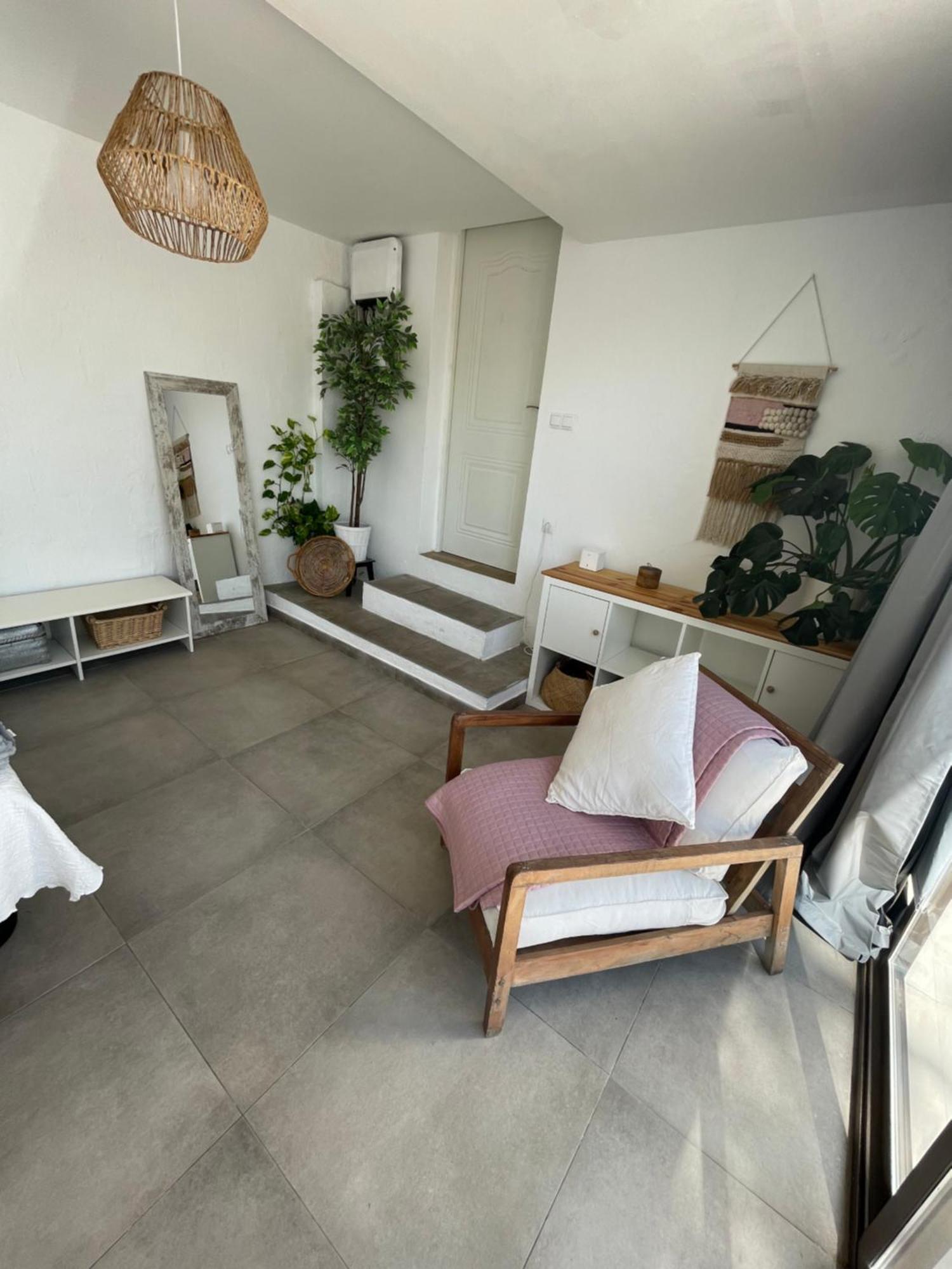 Mediterranean House - Habitaciones Privadas En Casa Compartida Mairena del Aljarafe Dış mekan fotoğraf
