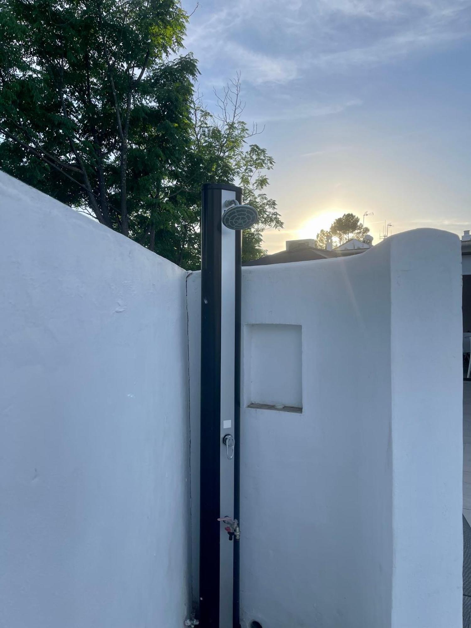 Mediterranean House - Habitaciones Privadas En Casa Compartida Mairena del Aljarafe Dış mekan fotoğraf