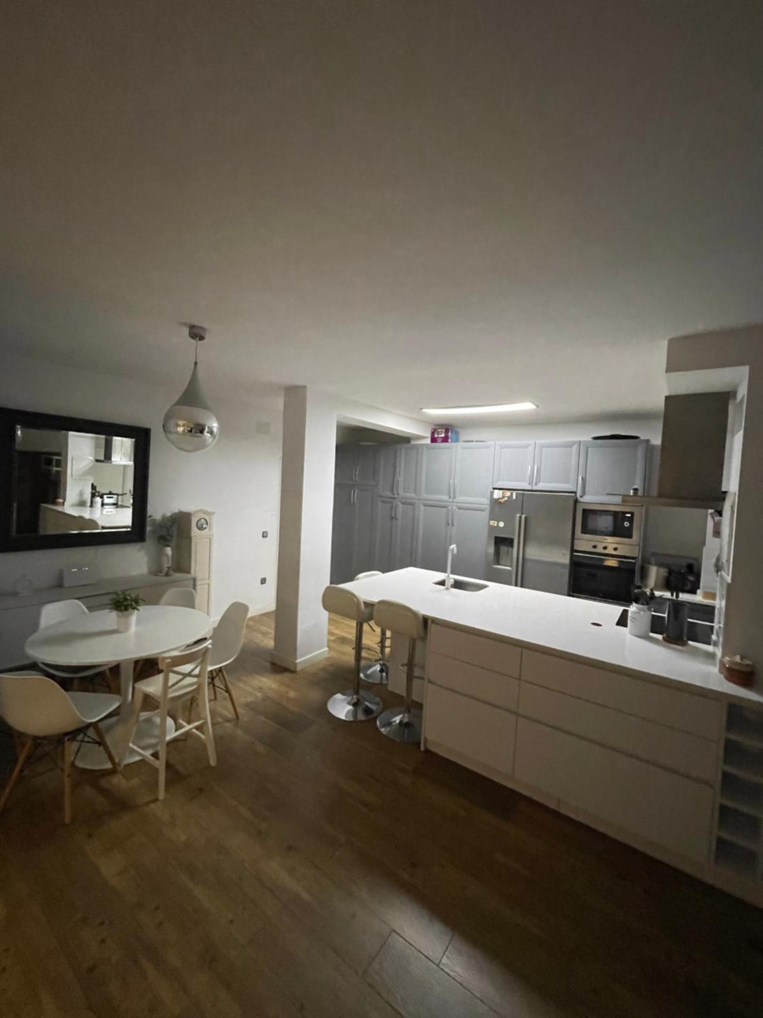 Mediterranean House - Habitaciones Privadas En Casa Compartida Mairena del Aljarafe Dış mekan fotoğraf