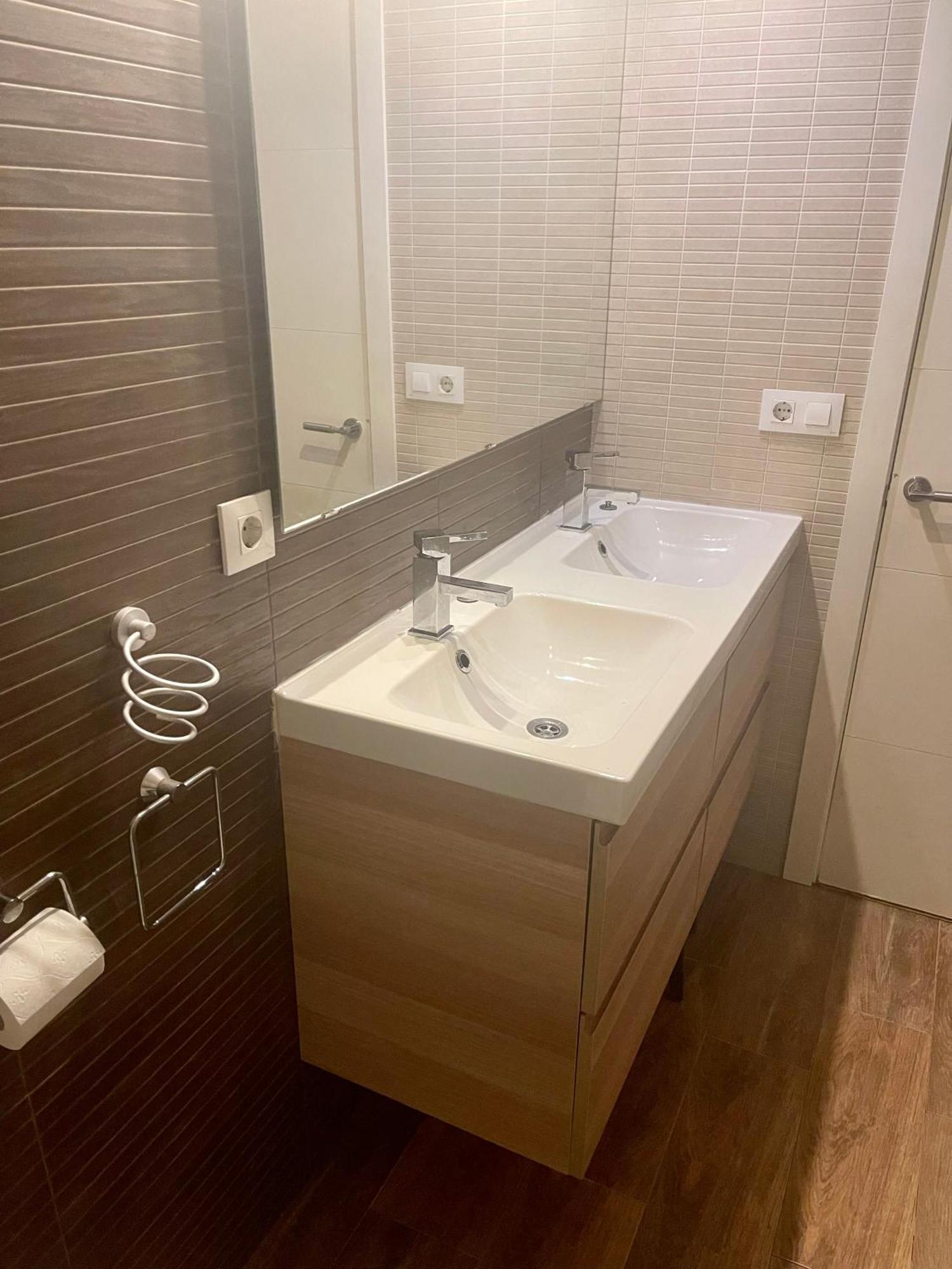 Mediterranean House - Habitaciones Privadas En Casa Compartida Mairena del Aljarafe Dış mekan fotoğraf